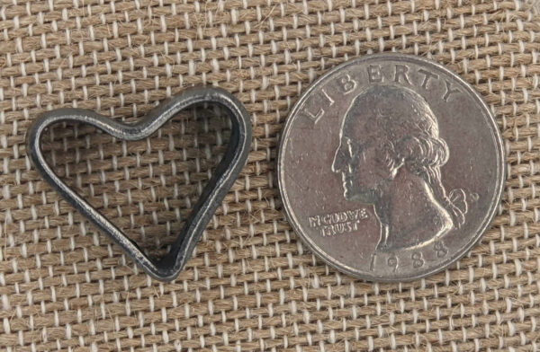 Disarm Hearts Earrings size